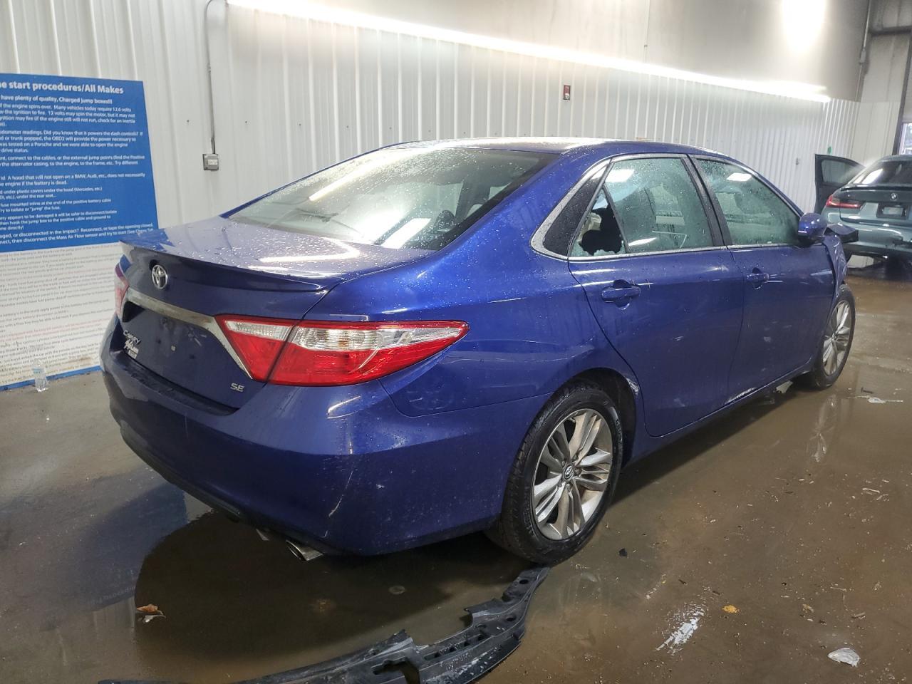 2015 Toyota Camry Le - Image 3