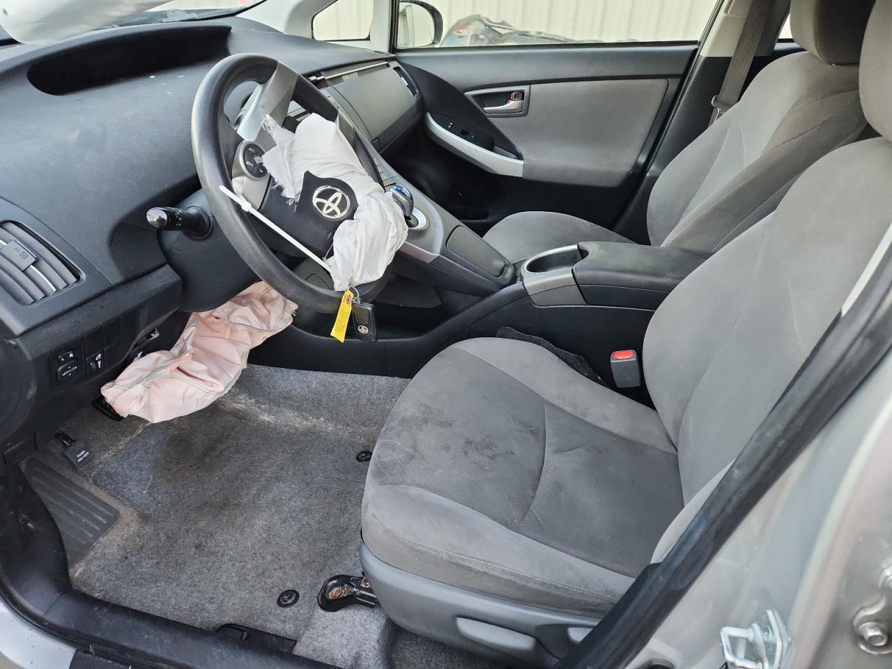 2014 Toyota Prius - Image 7