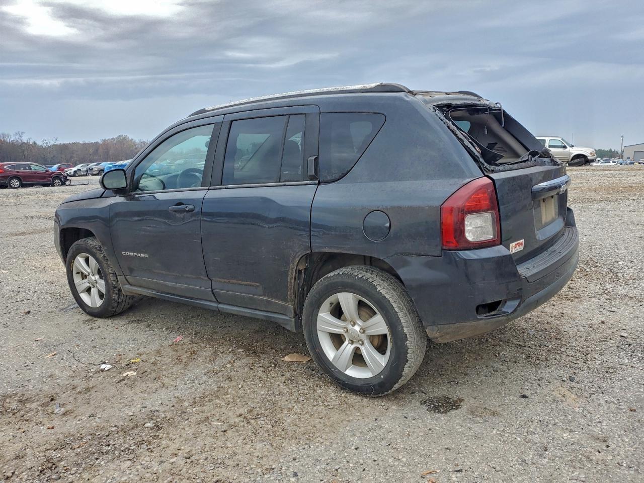 2014 Jeep Compass Sport - Фото 2