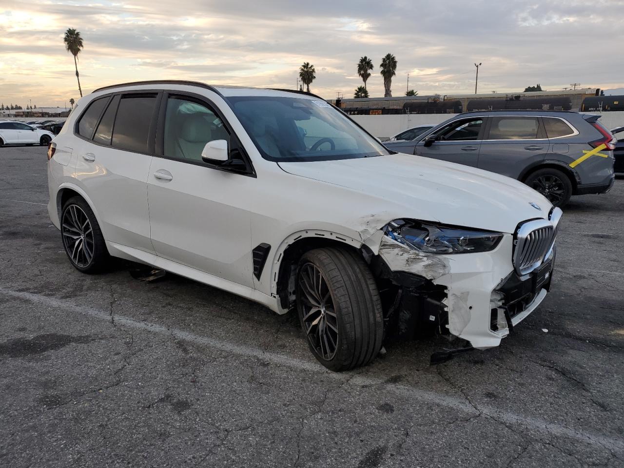 2025 BMW X5 xDrive40I - Фото 4