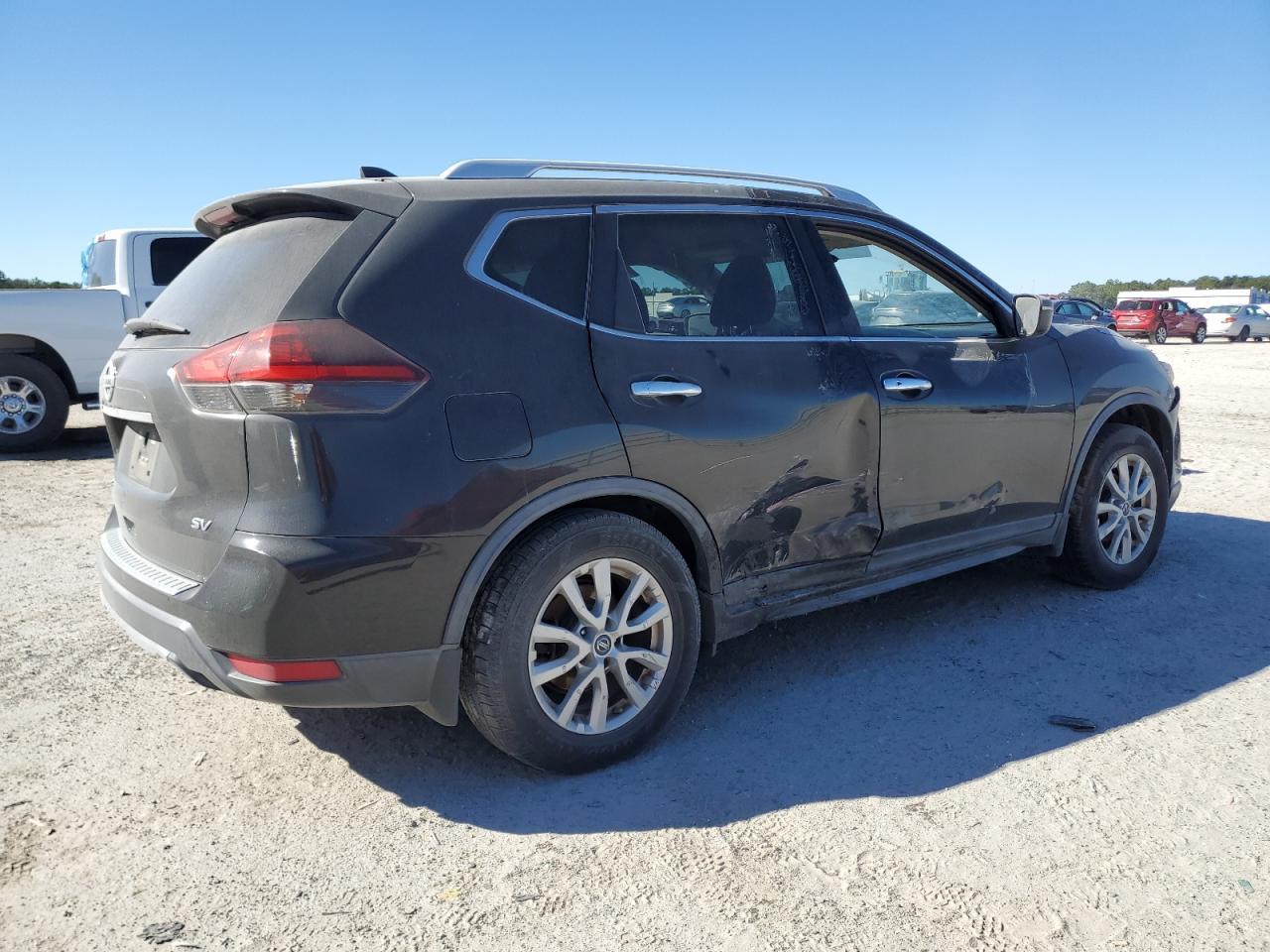 2018 Nissan Rogue S - Фото 3