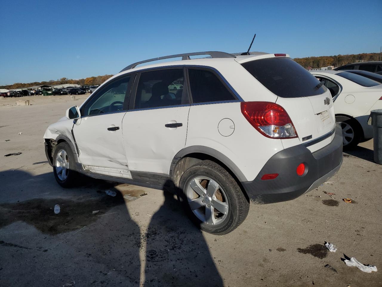2012 Chevrolet Captiva Sport - Image 2
