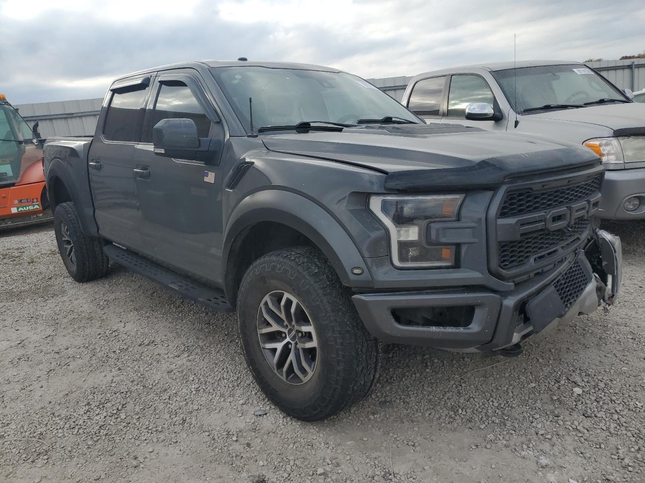 2018 Ford F150 Raptor - Фото 4