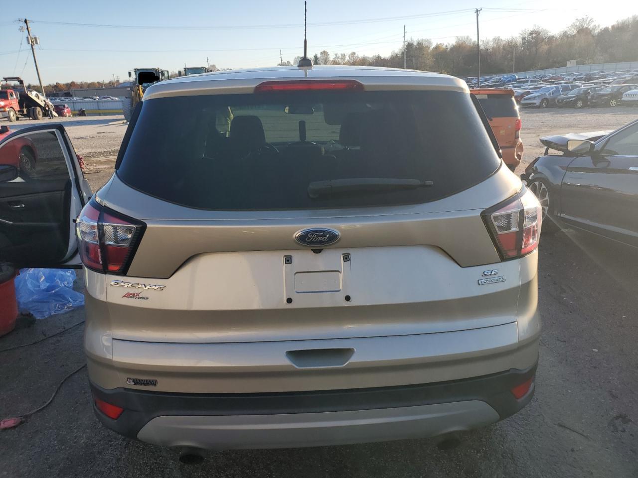 2017 Ford Escape Se - Фото 6