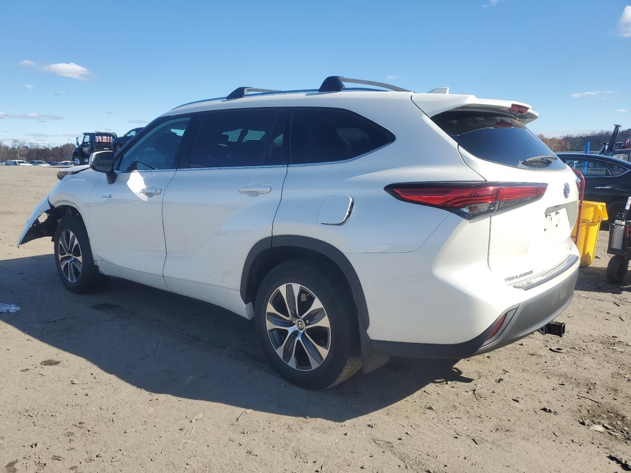 2020 Toyota Highlander Hybrid Xle - Фото 2