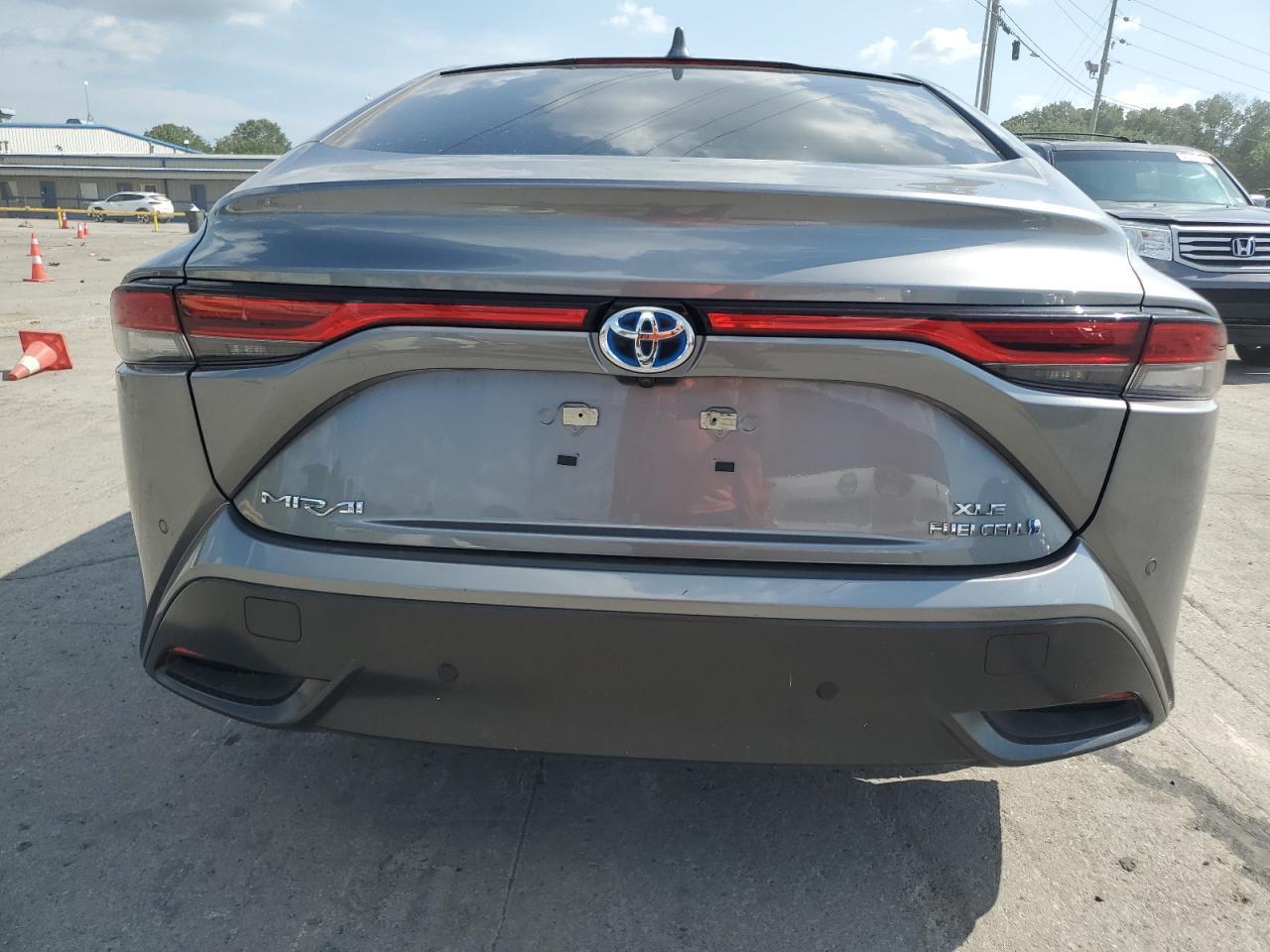 2022 Toyota Mirai Le - Image 6