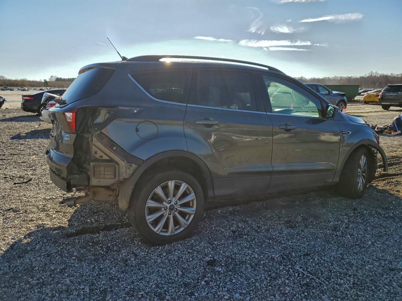 2019 Ford Escape Sel - Image 3