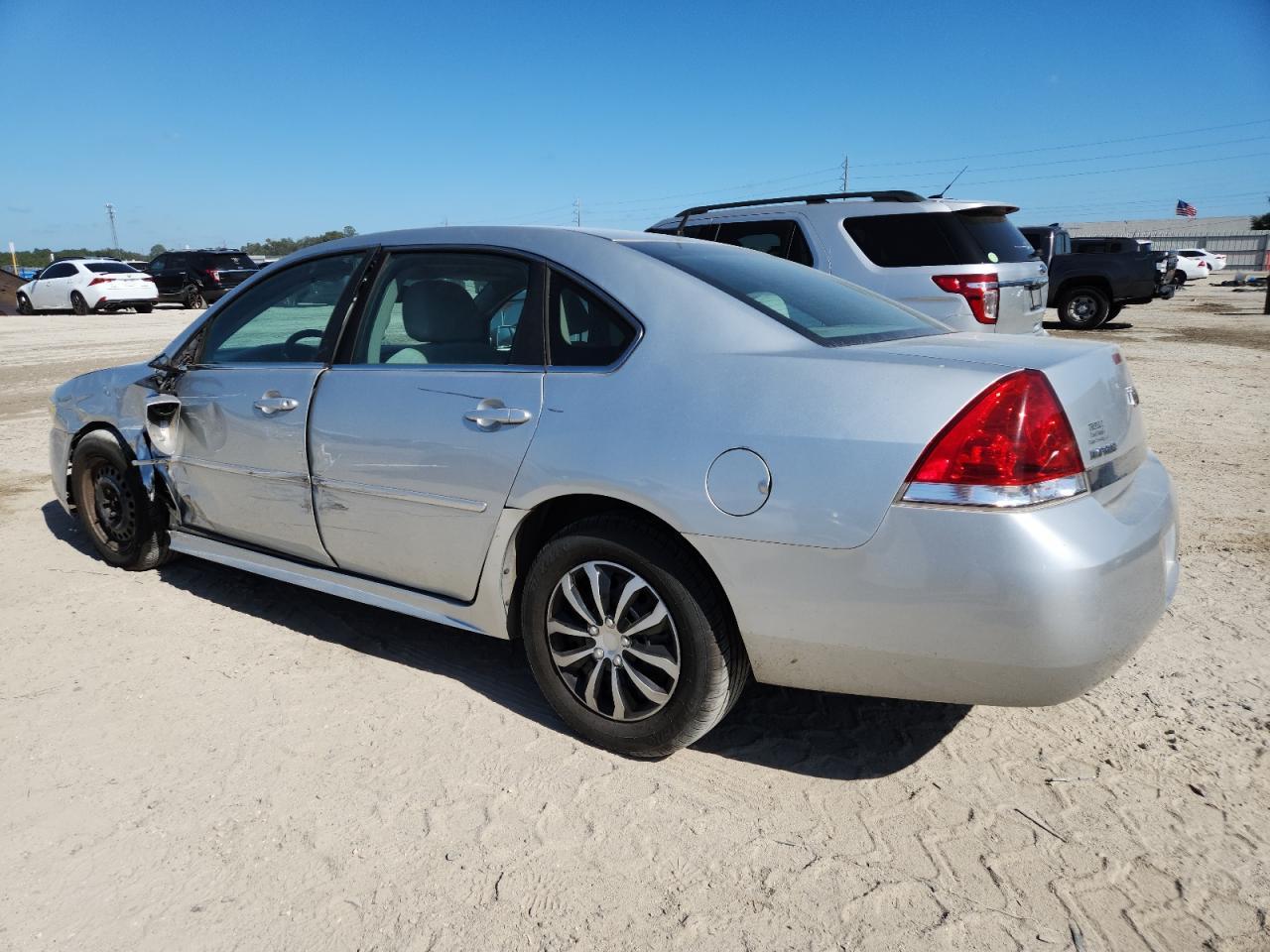 2011 Chevrolet Impala Ls - Image 2
