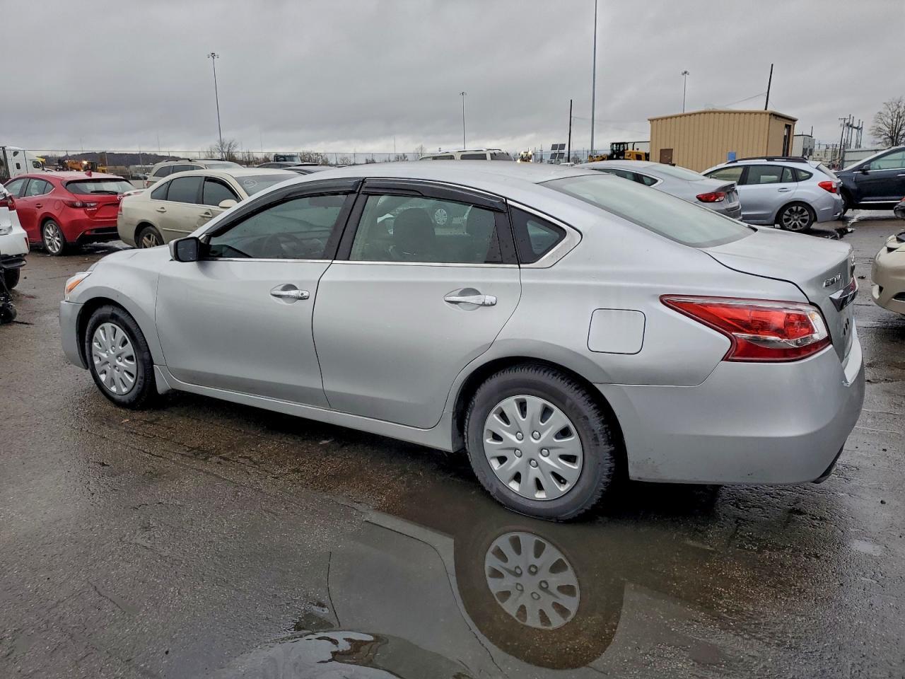 2013 Nissan Altima 2.5 - Image 2