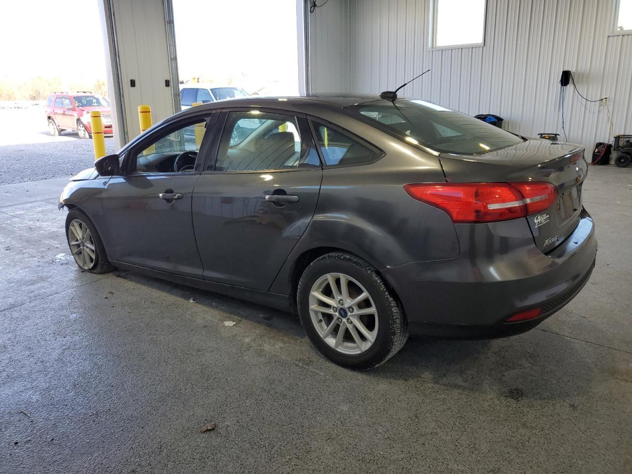 2018 Ford Focus Se - Фото 2