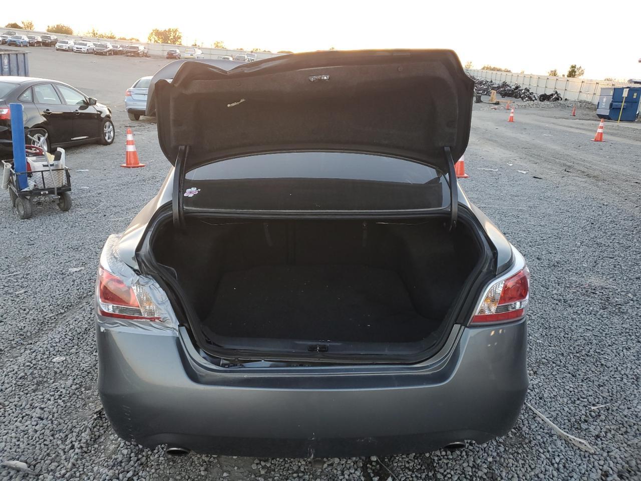 2015 Nissan Altima 2.5 - Фото 6