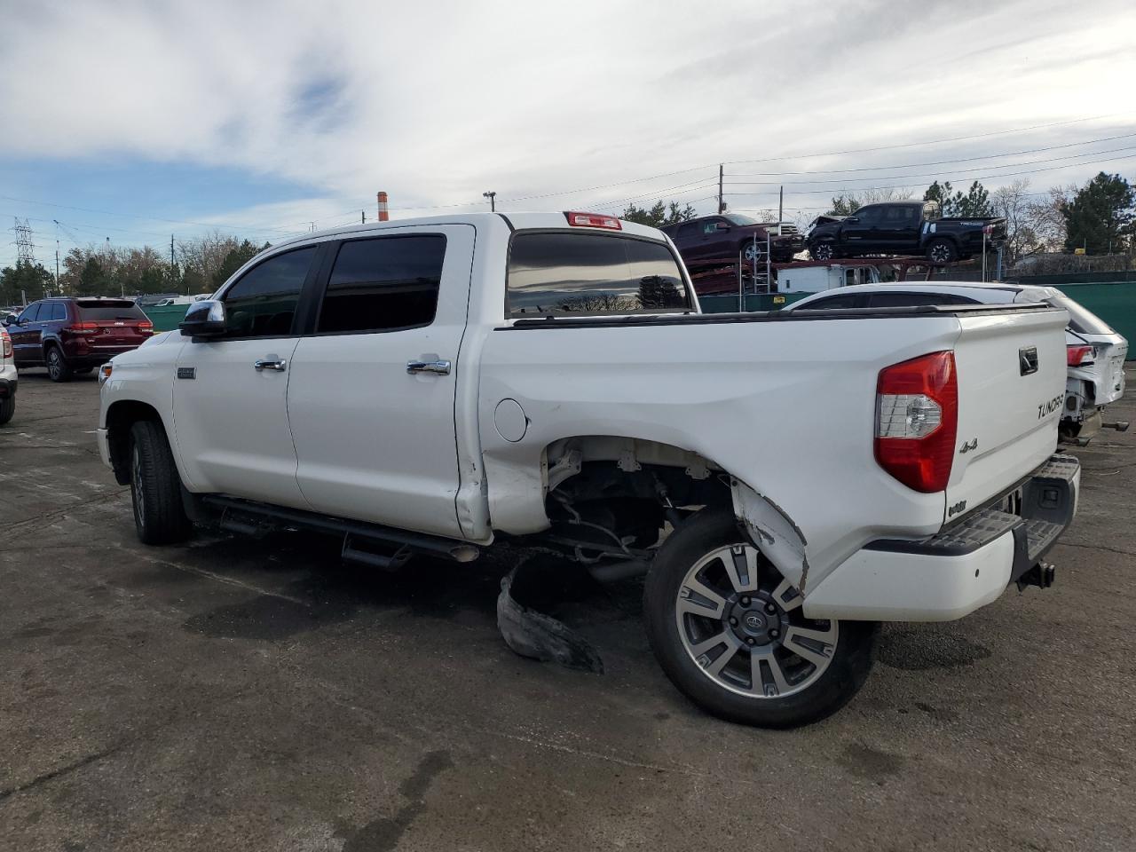 2019 Toyota Tundra Platinum - Фото 2