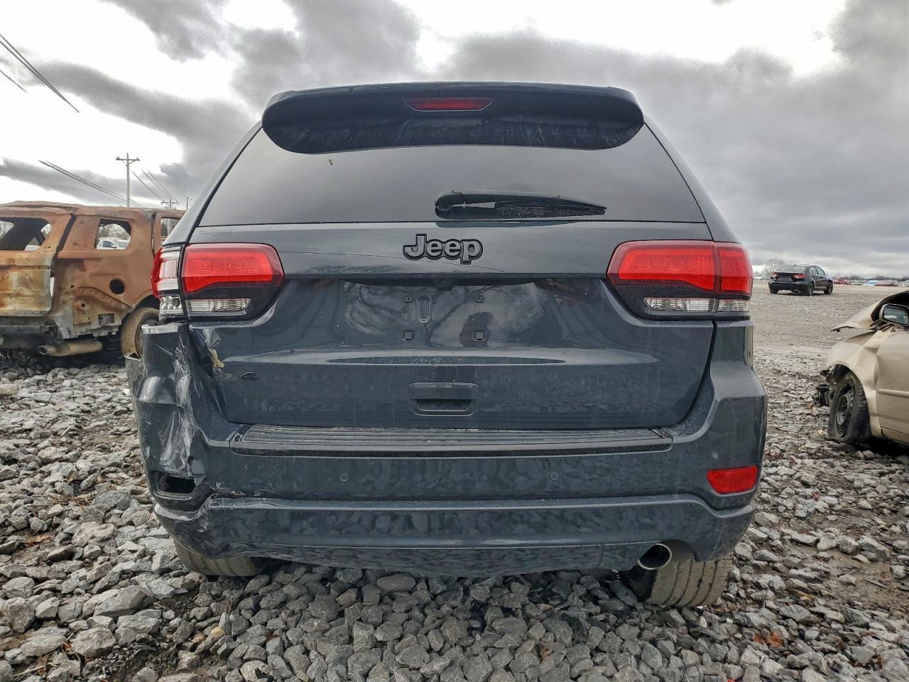 2017 Jeep Cherokee L - Фото 6