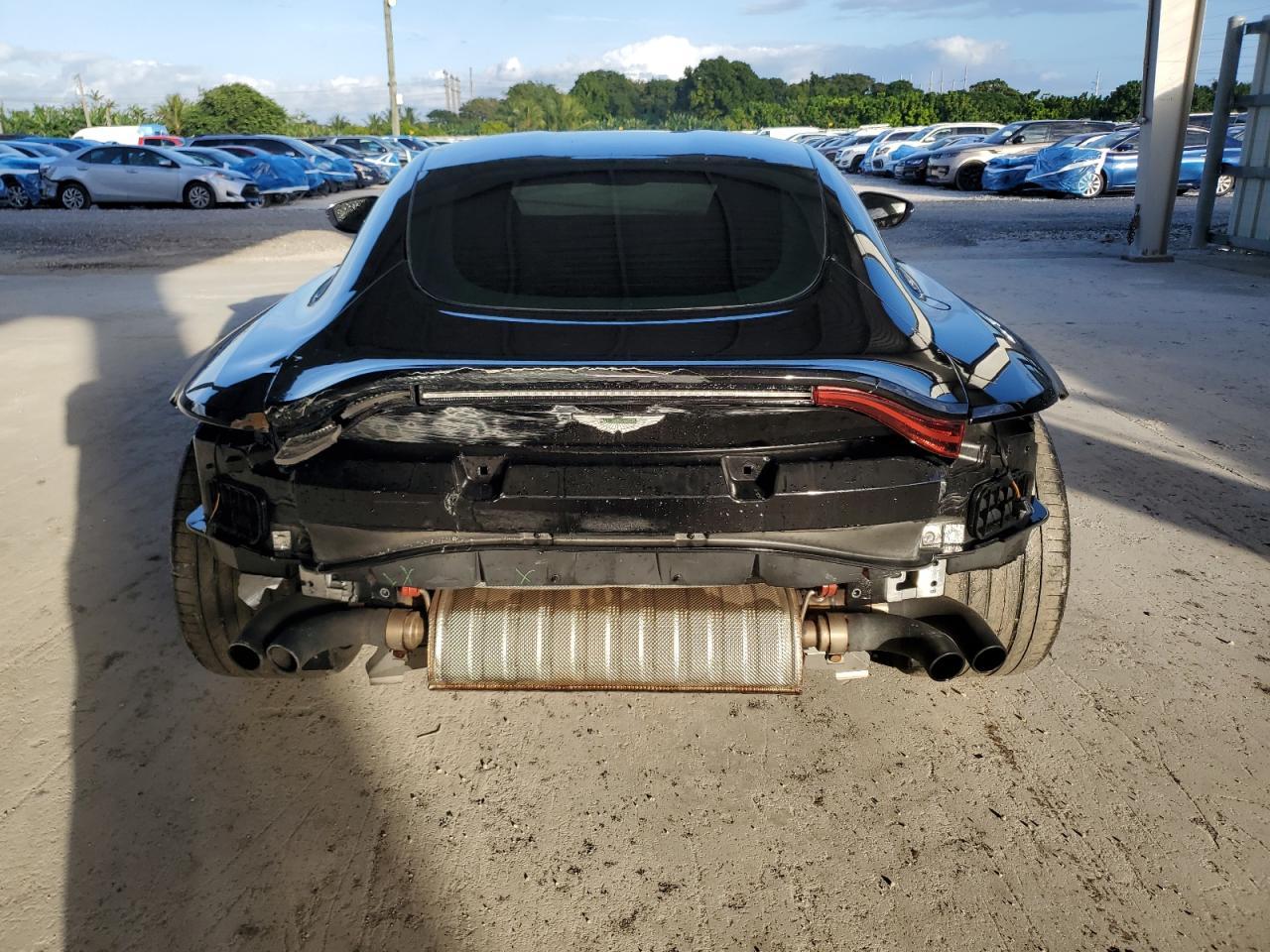 2020 Aston Martin Vantage - Фото 6