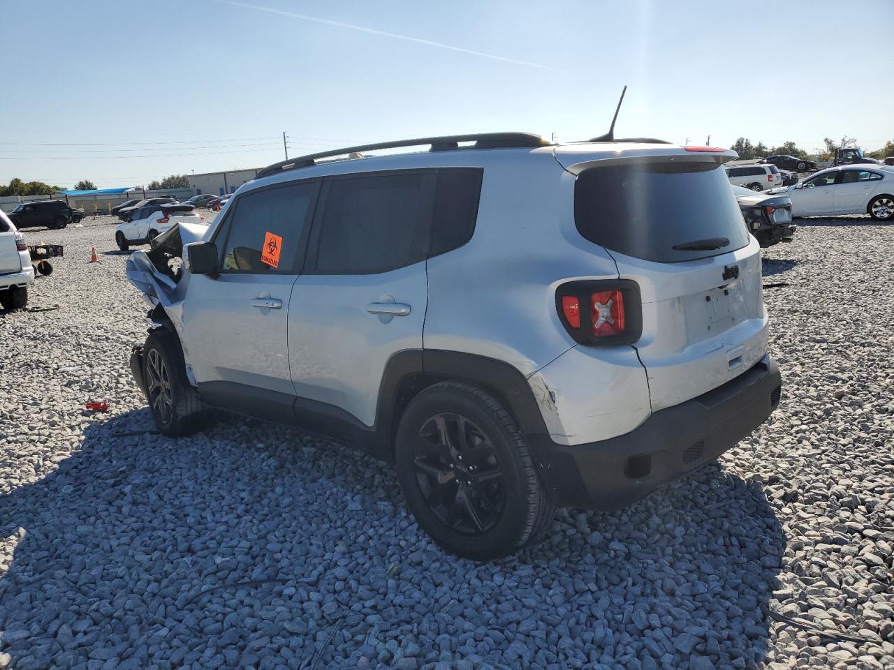 2018 Jeep Renegade Latitude - Image 2