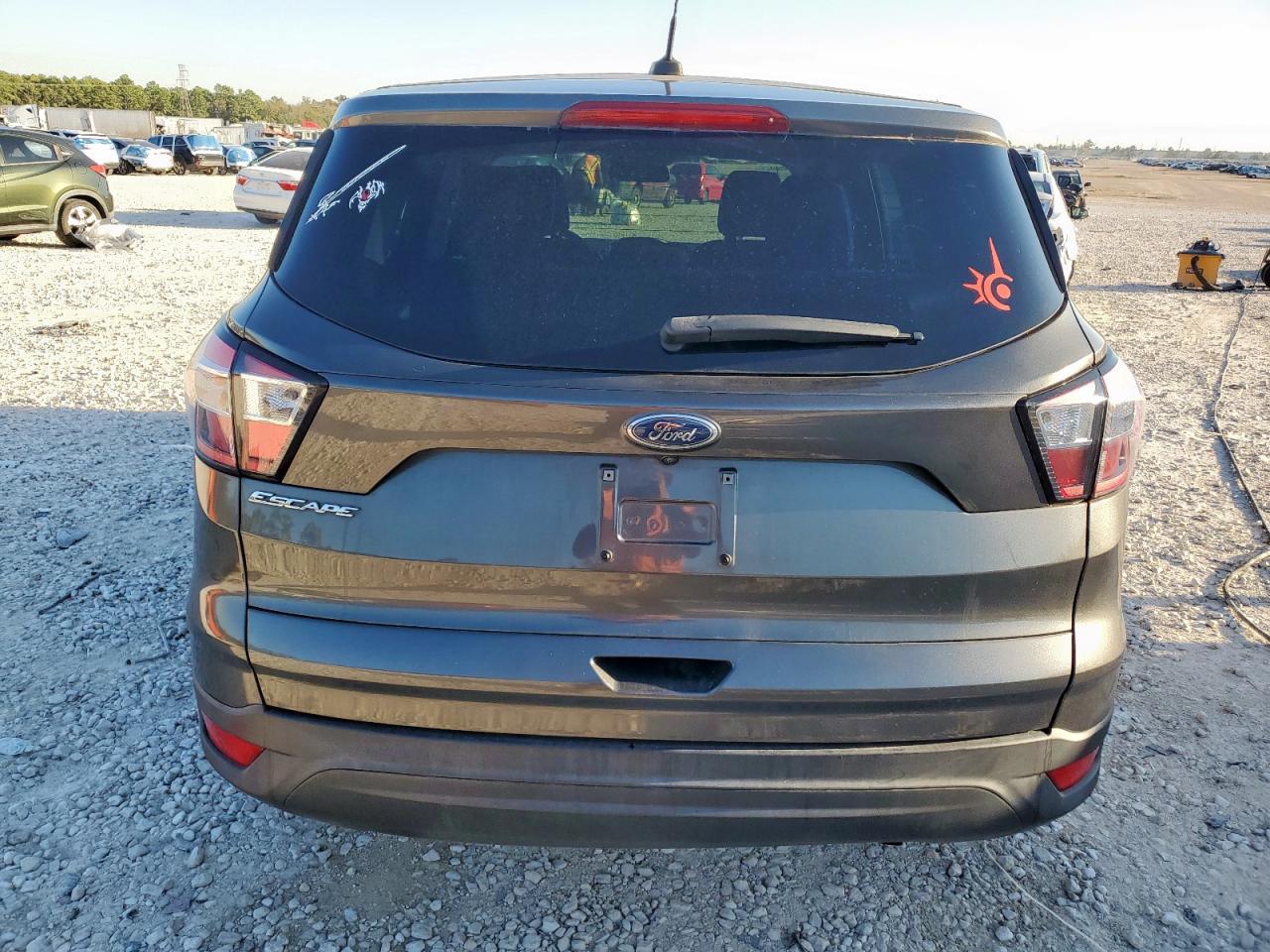 2017 Ford Escape S - Фото 6