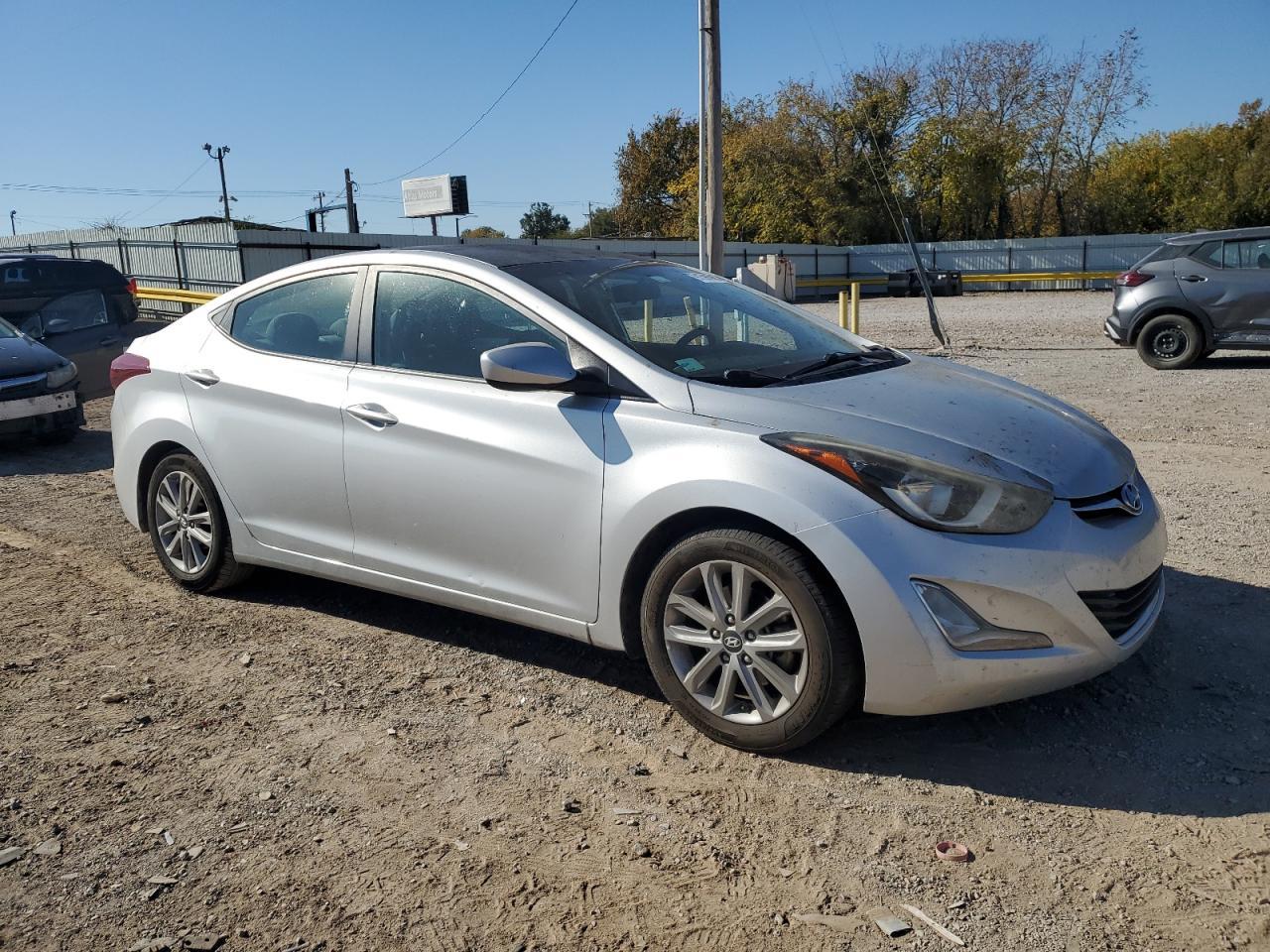 2016 Hyundai Elantra Se - Фото 4