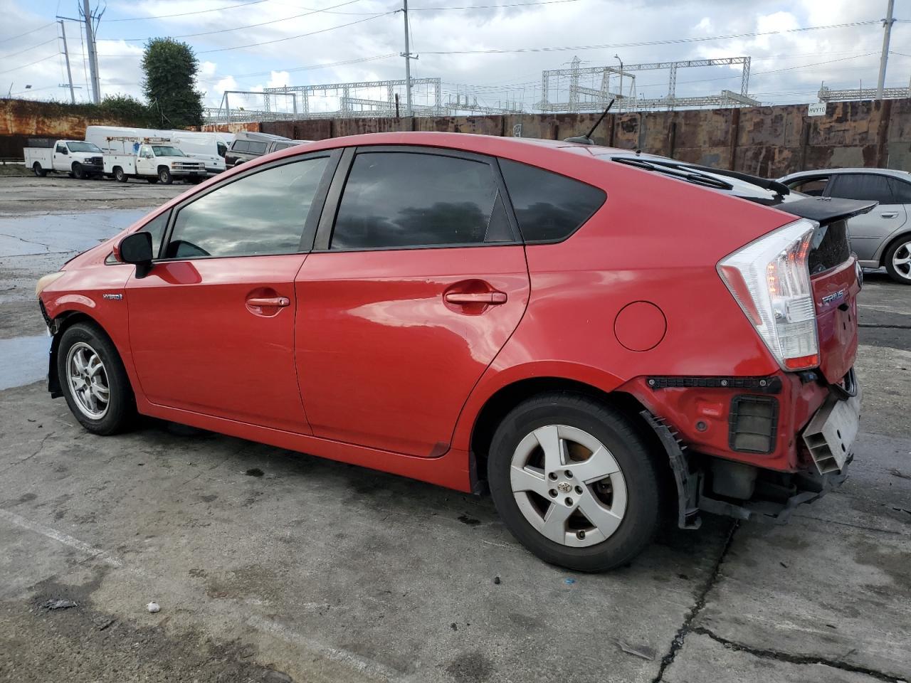 2010 Toyota Prius - Image 2