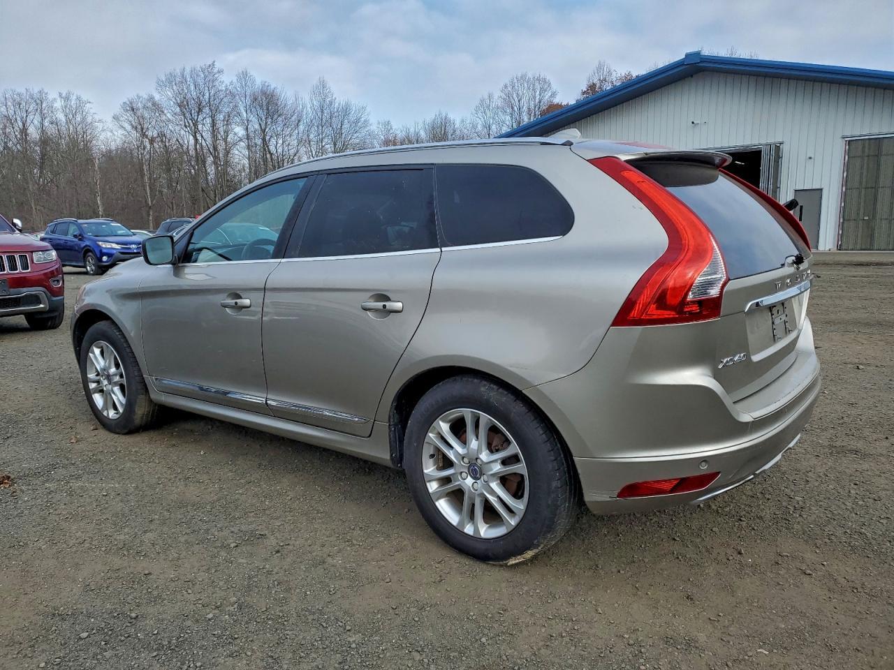 2016 Volvo Xc60 T5 Premier - Фото 2