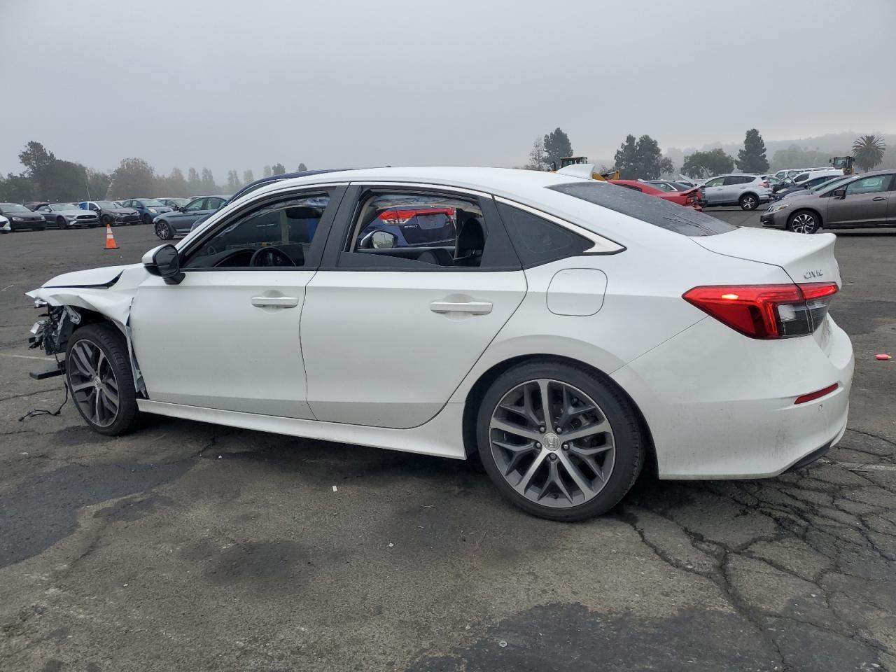 2023 Honda Civic Touring - Фото 2