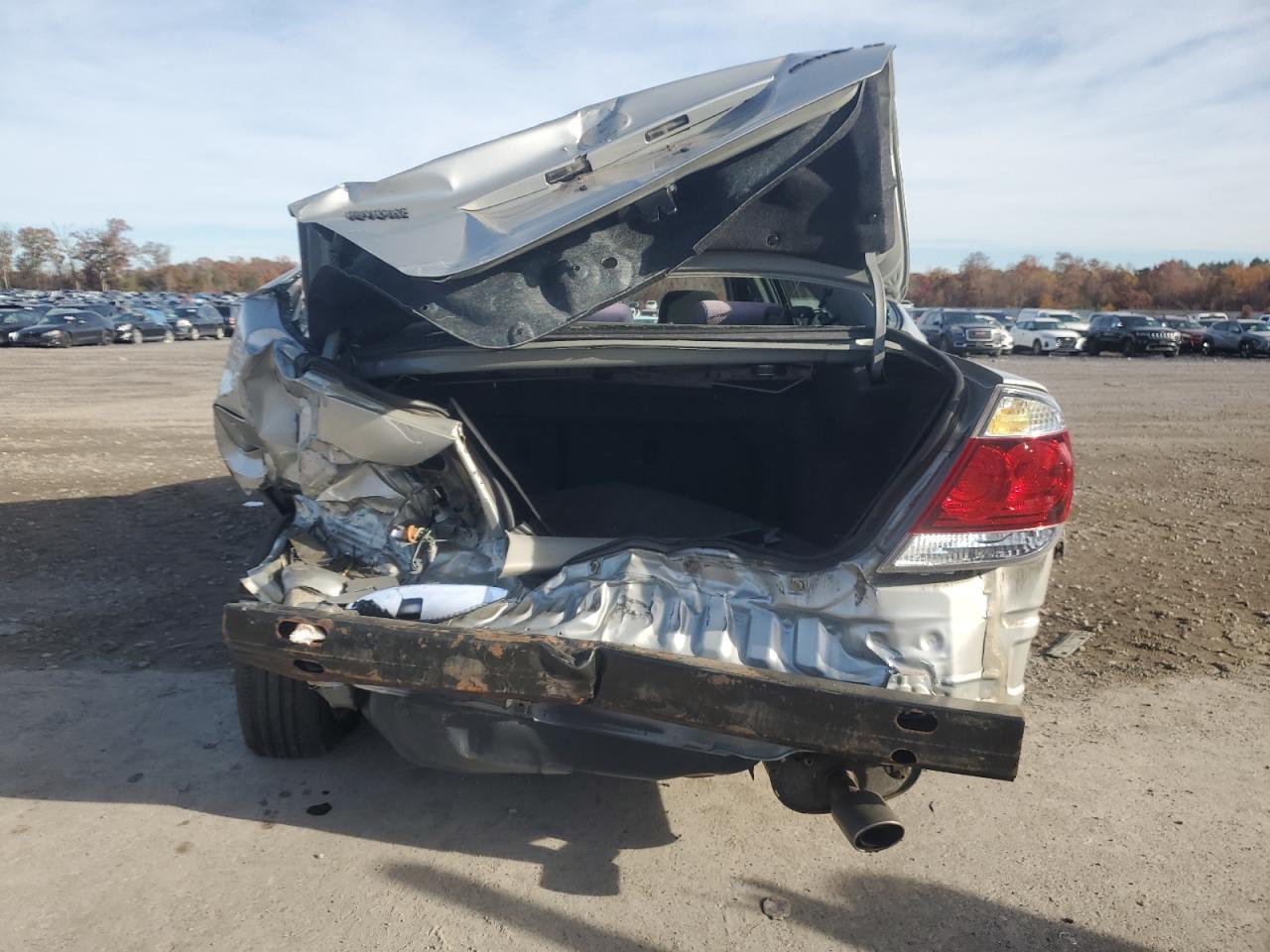 2005 Toyota Camry Le - Фото 6