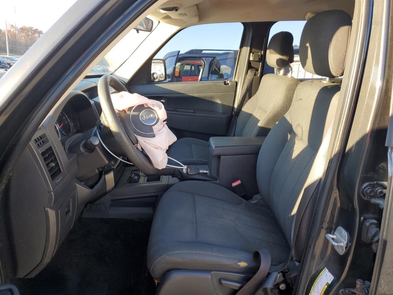 2011 Jeep Liberty Sport - Image 7