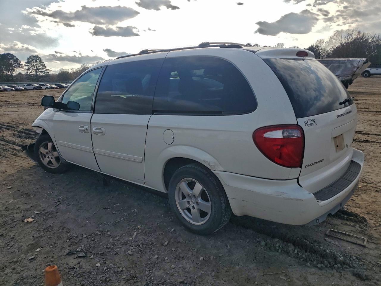 2007 Dodge Grand Caravan Sxt - Фото 2