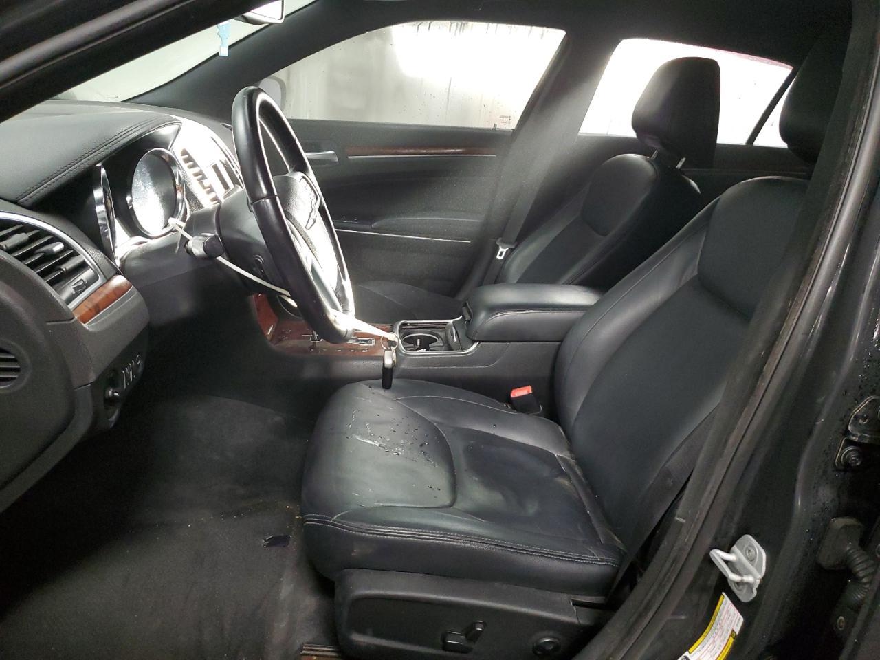 2012 Chrysler 300 - Фото 7