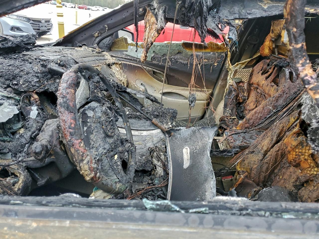 2012 Buick Lacrosse Touring - Image 7