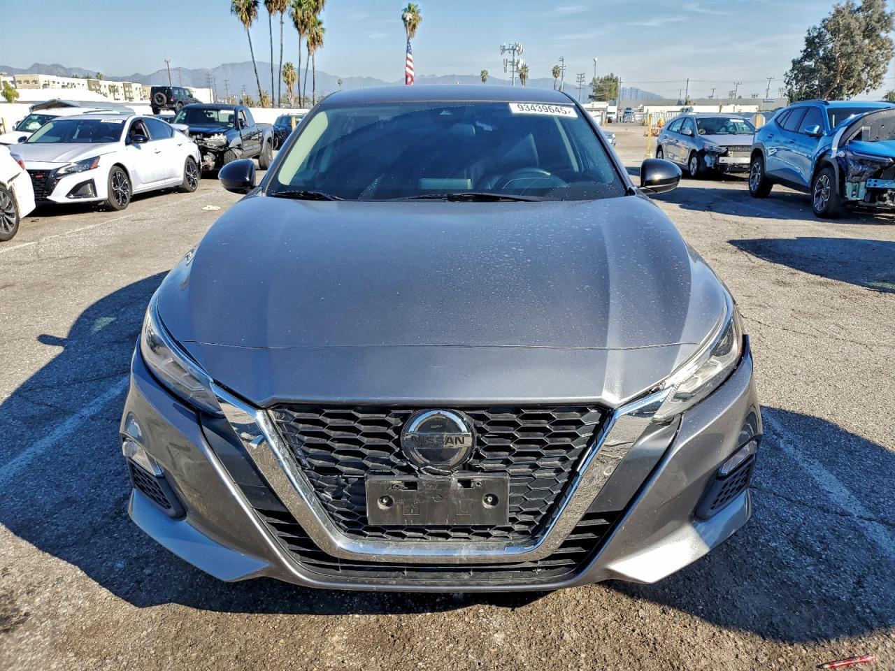 2020 Nissan Altima Sr - Image 5