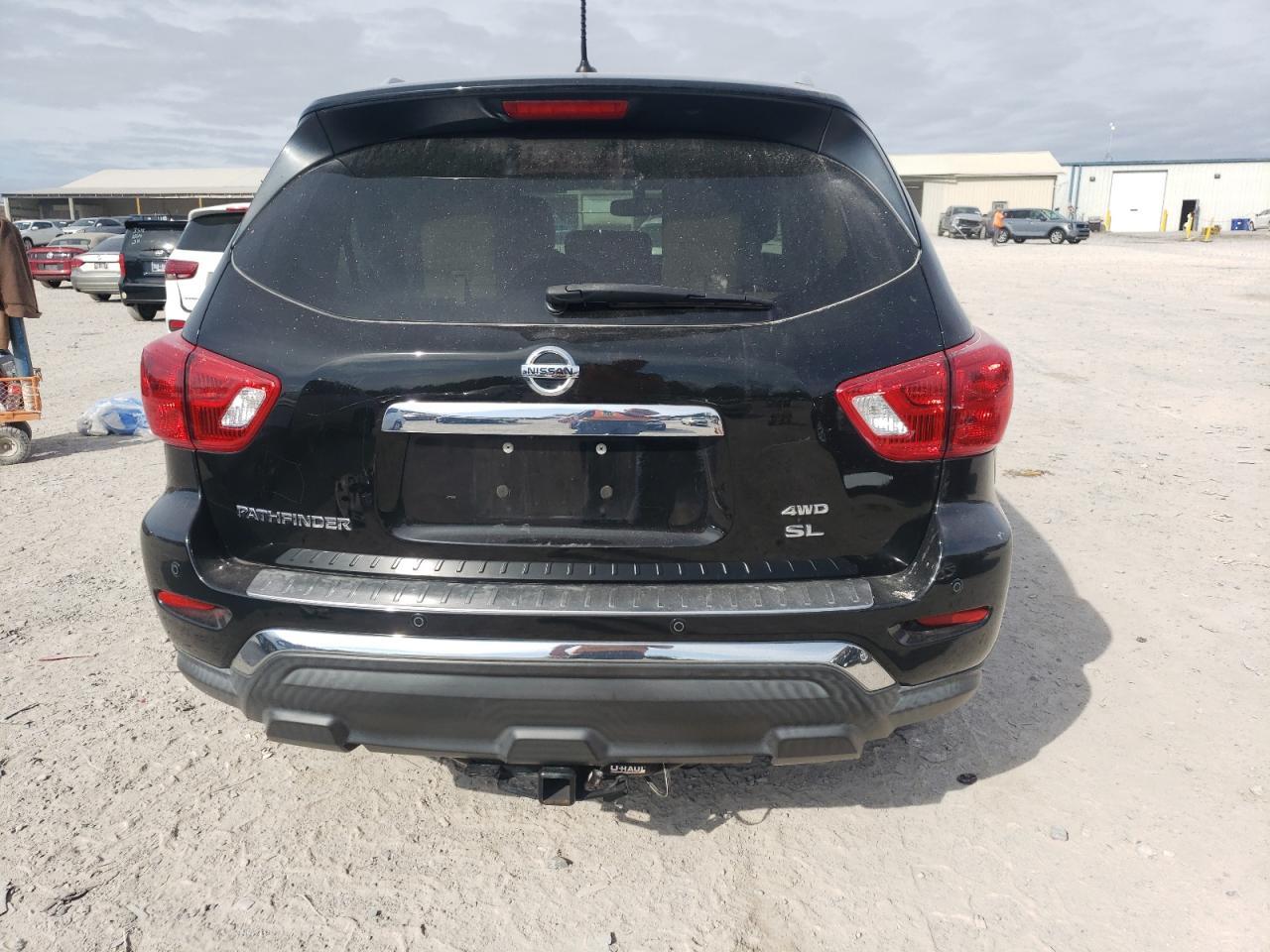 2017 Nissan Pathfinder S - Фото 6