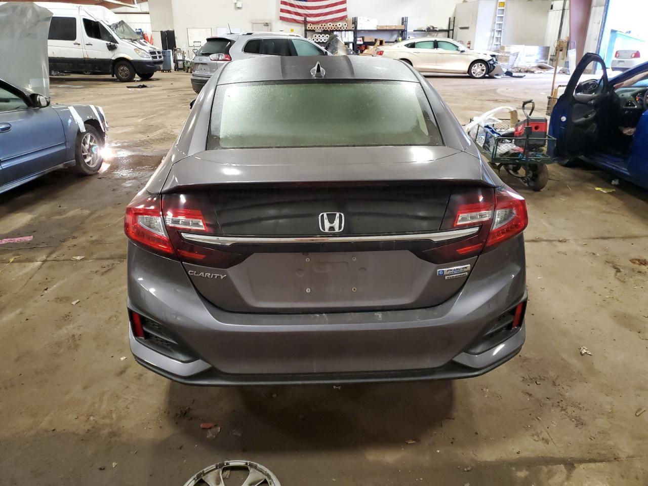 2018 Honda Clarity Touring - Image 6