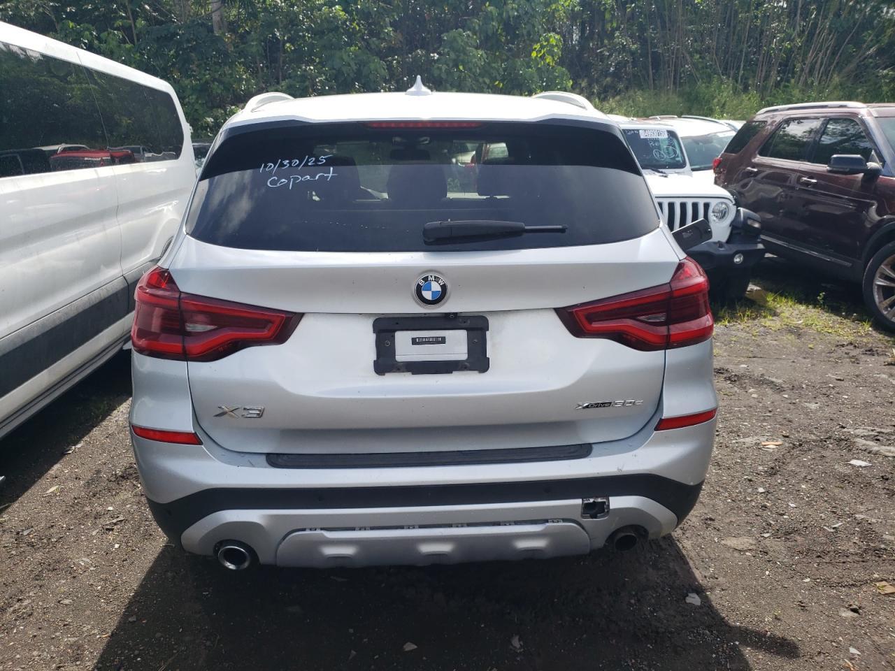 2021 BMW X3 xDrive30E - Фото 6