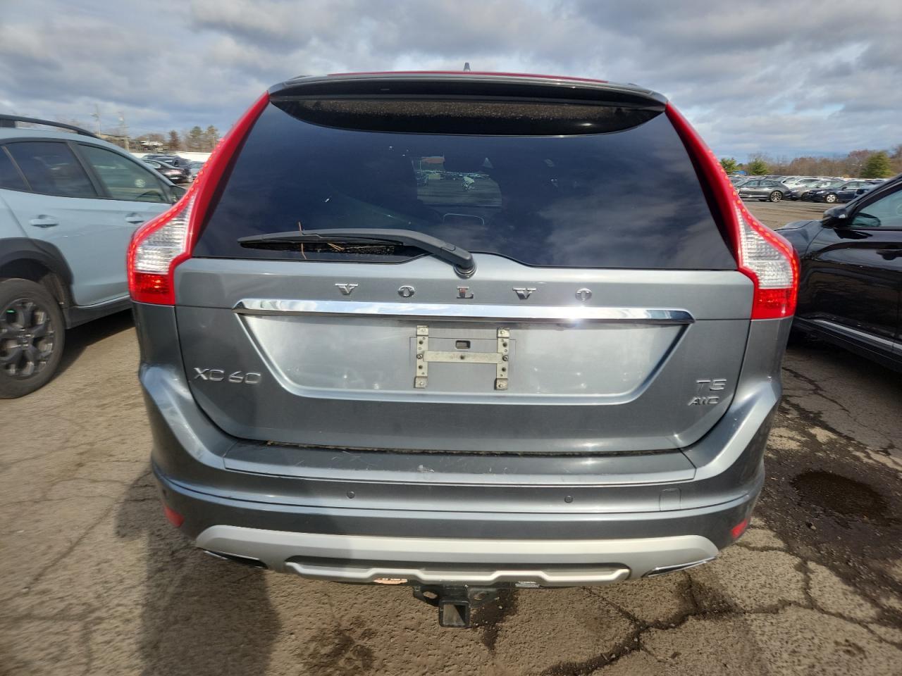 2017 Volvo Xc60 T5 Dynamic - Image 6
