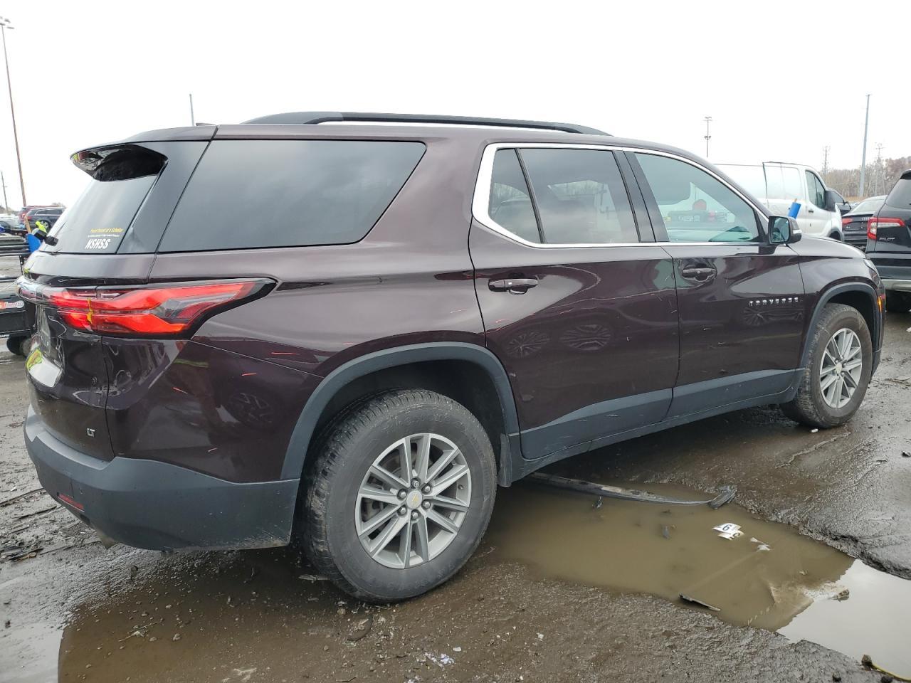 2022 Chevrolet Traverse Lt - Image 3