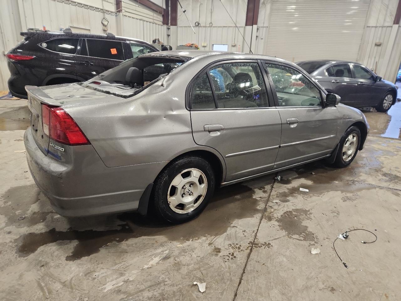 2004 Honda Civic Hybrid - Image 3