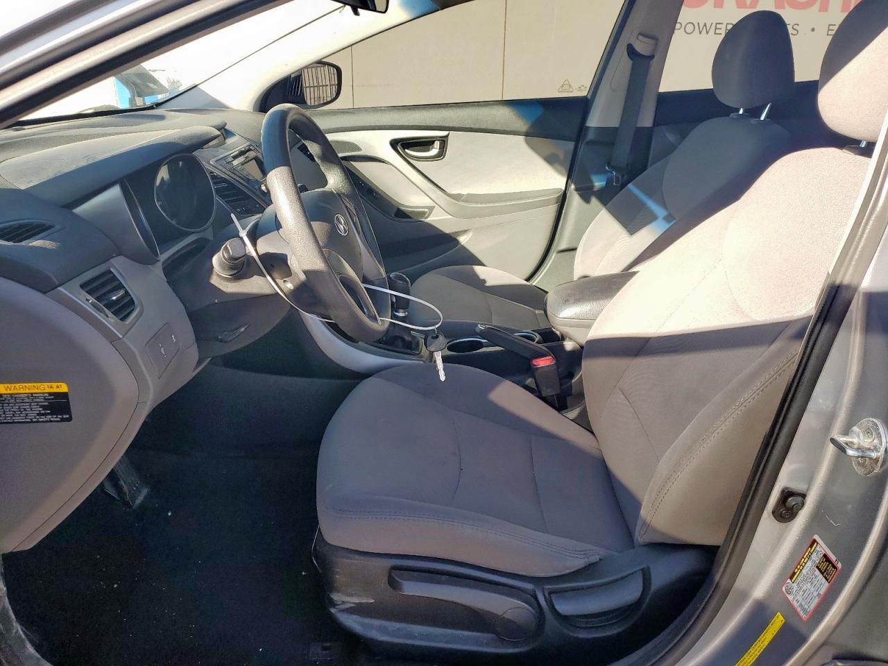 2016 Hyundai Elantra Se - Фото 7