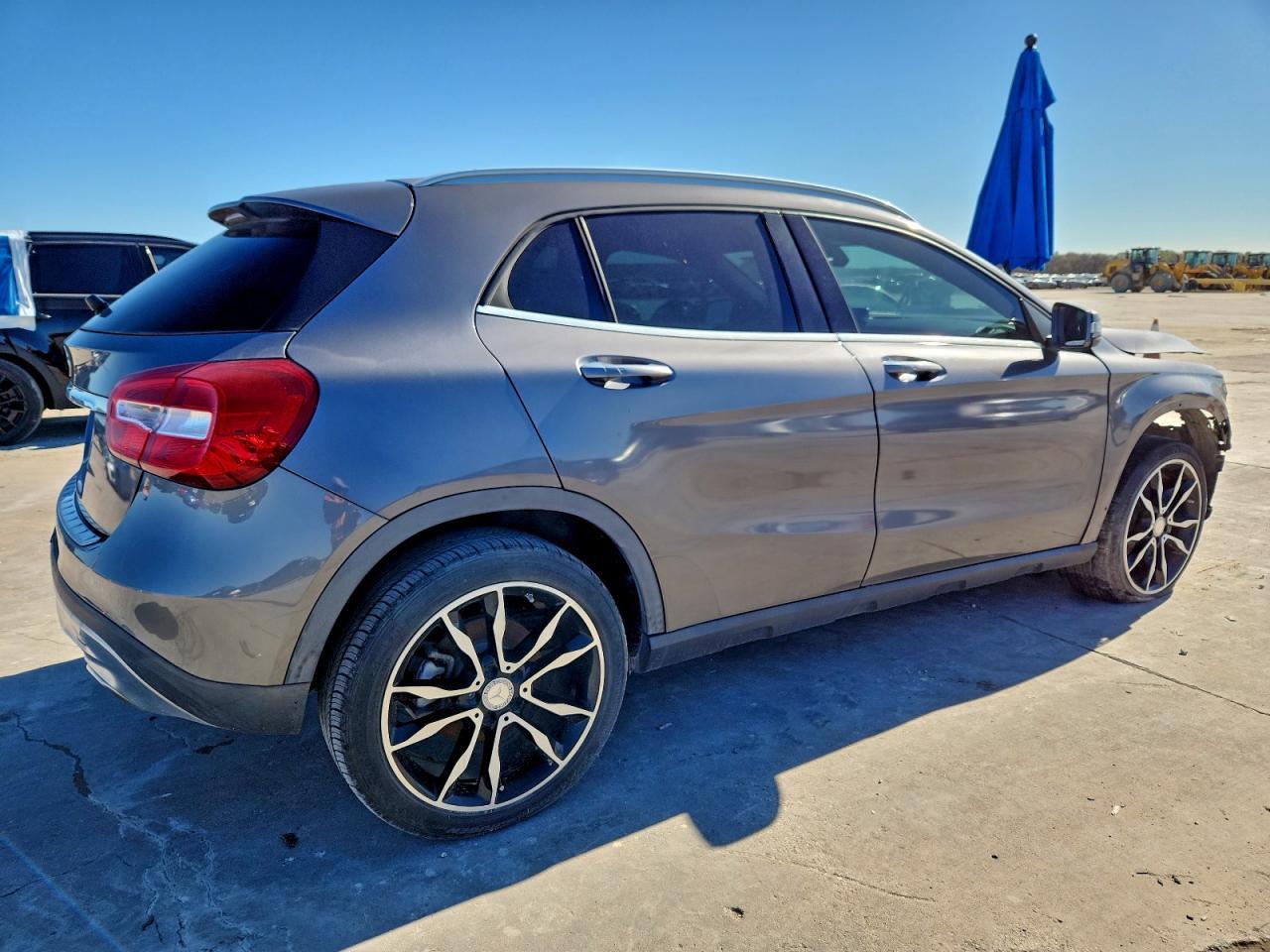 2016 Mercedes-Benz Gla 250 - Фото 3