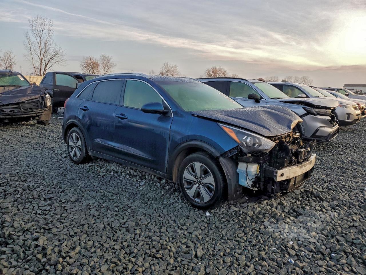 2020 Kia Niro Lx - Image 4