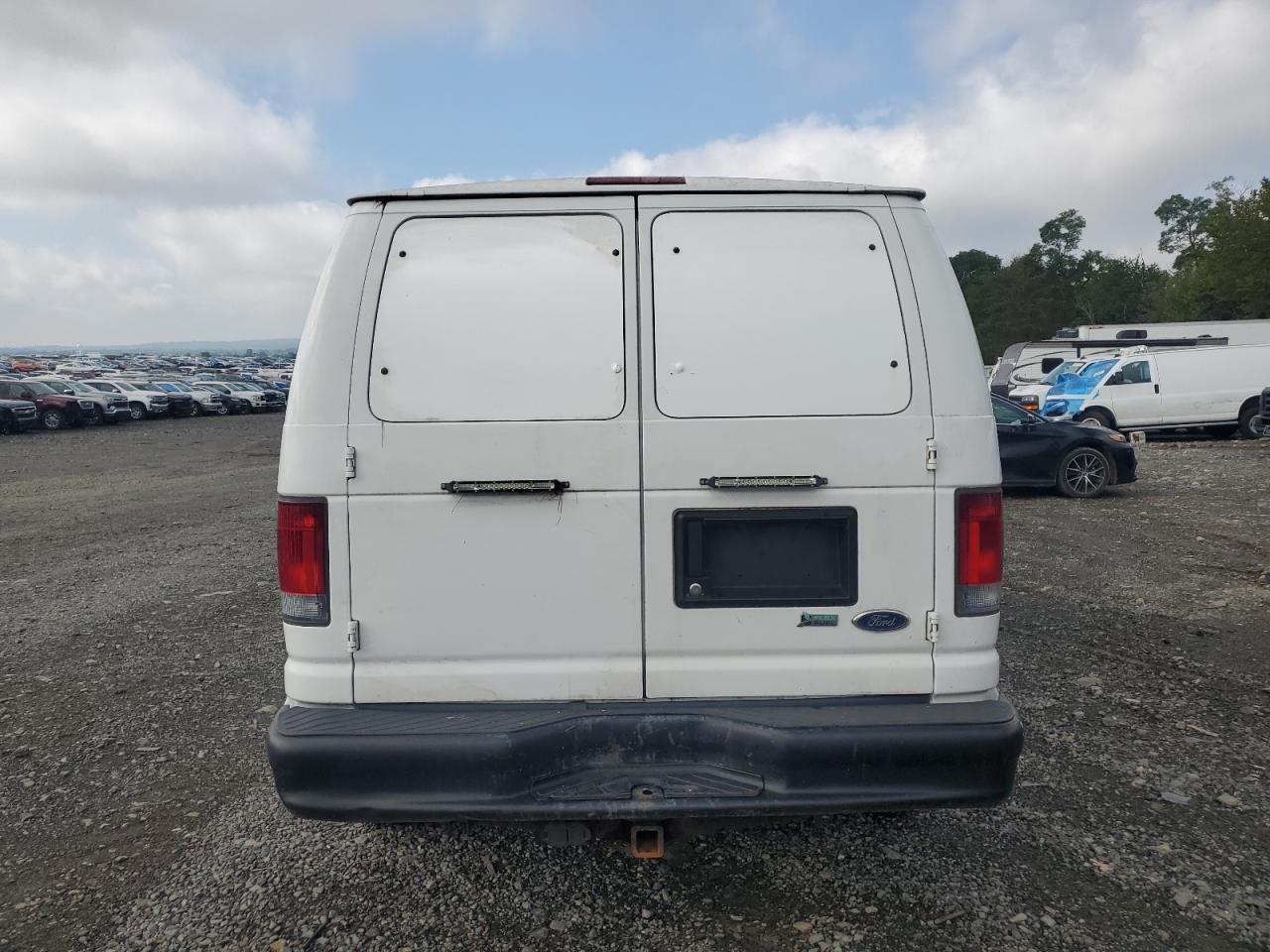 2013 Ford E250 Utility / Service Van - Фото 6