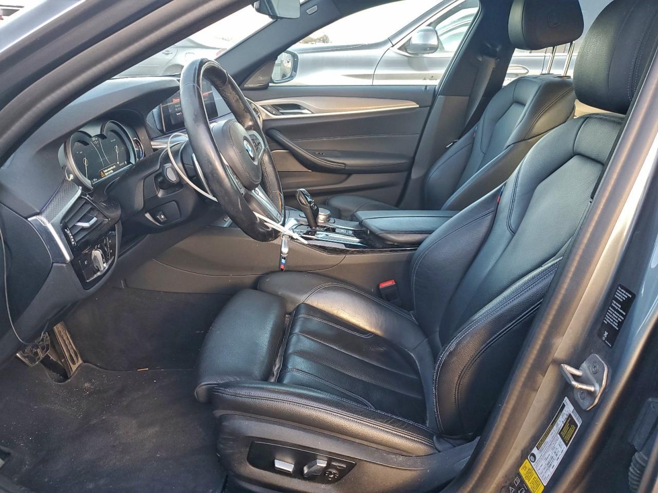 2019 BMW 540 Xi - Image 7