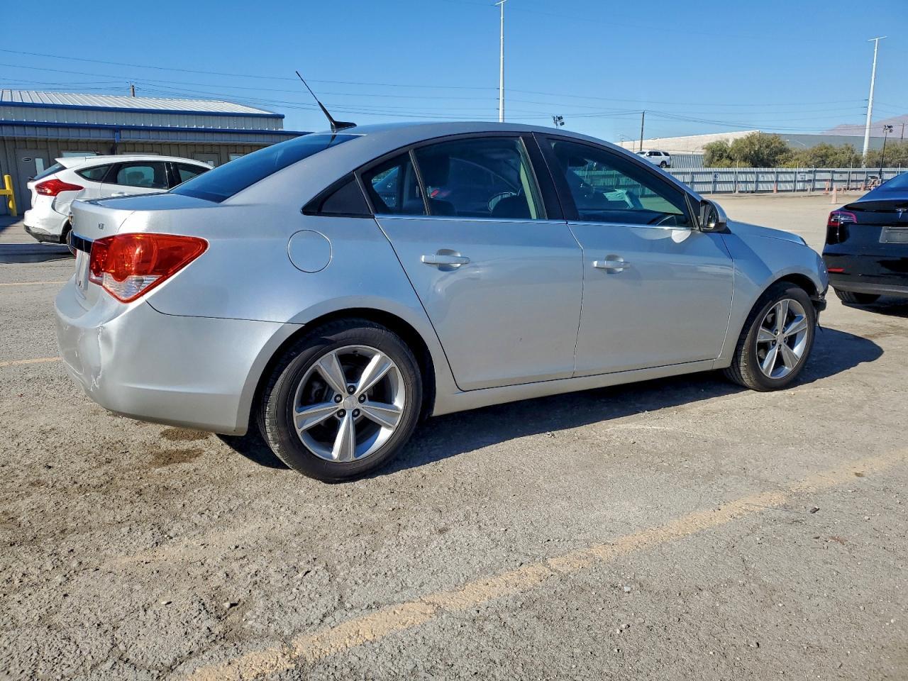 2013 Chevrolet Cruze Lt - Image 3