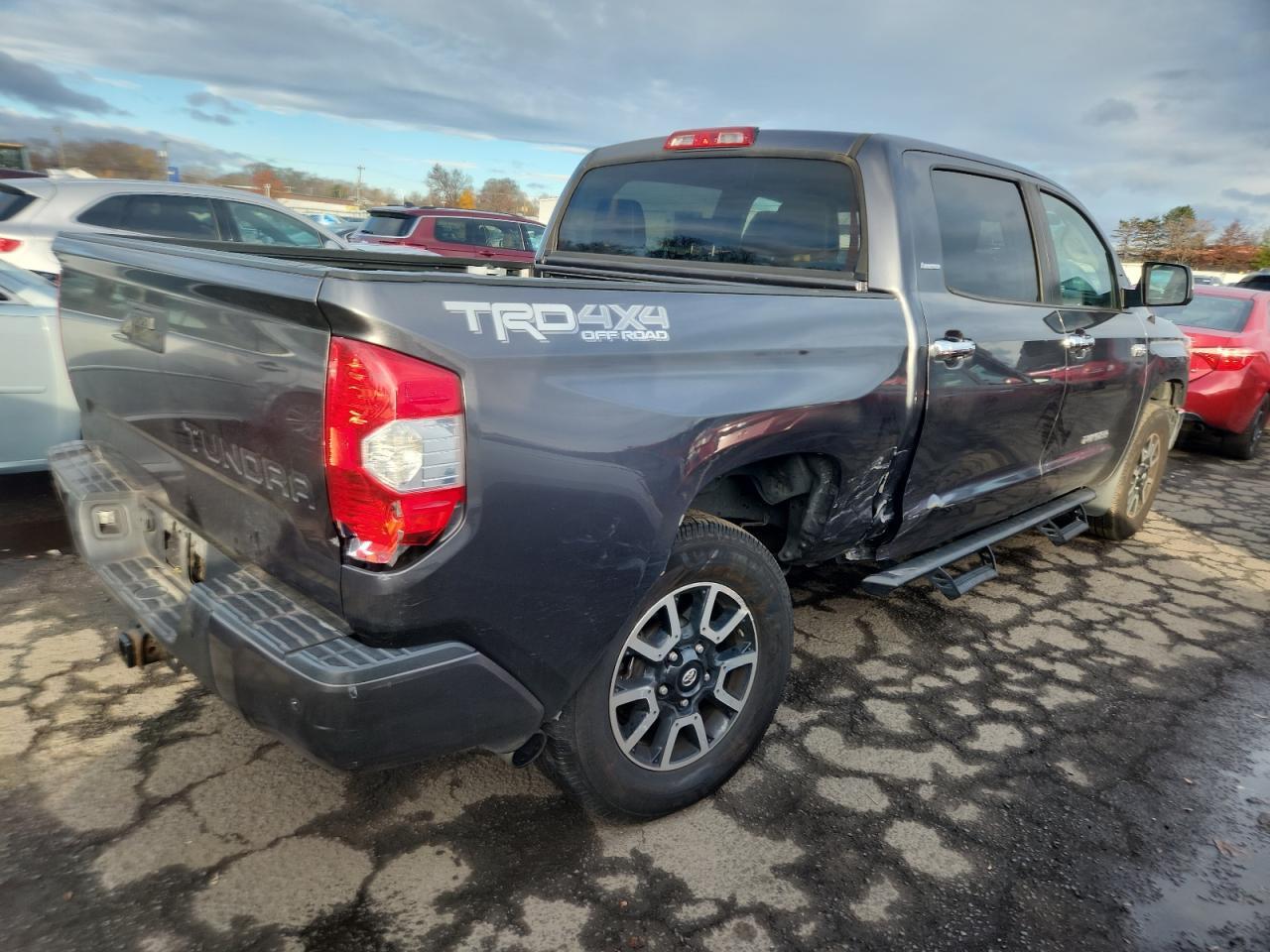 2019 Toyota Tundra Crewmax Limited - Image 3