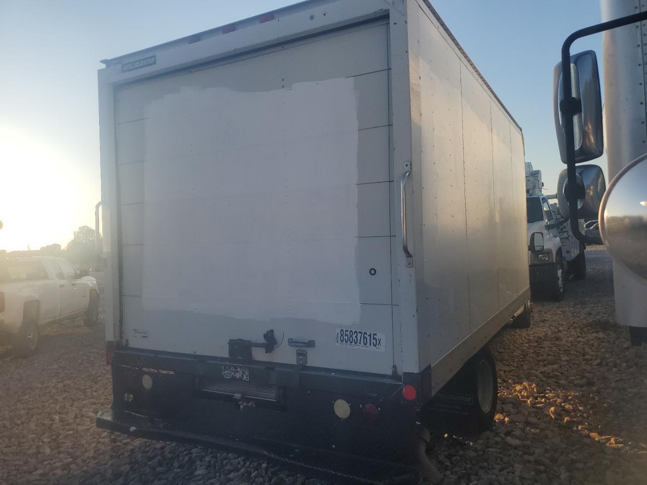 2014 GMC Savana Cutaway G3500 - Фото 3