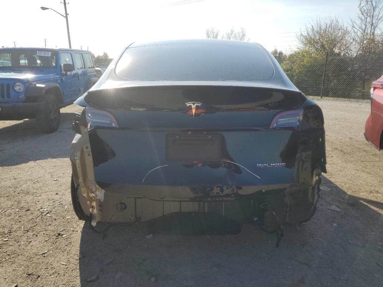2022 Tesla Model Y - Фото 6