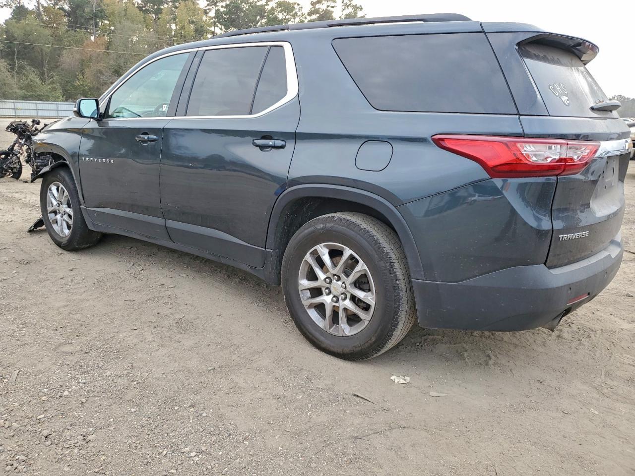 2019 Chevrolet Traverse Lt - Фото 2