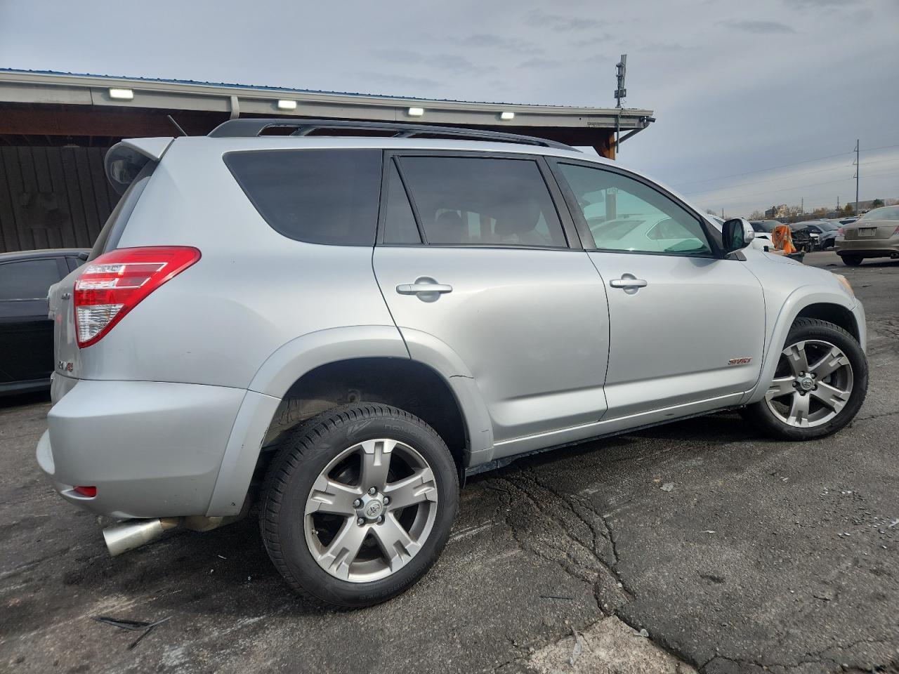 2010 Toyota Rav4 Sport - Image 3