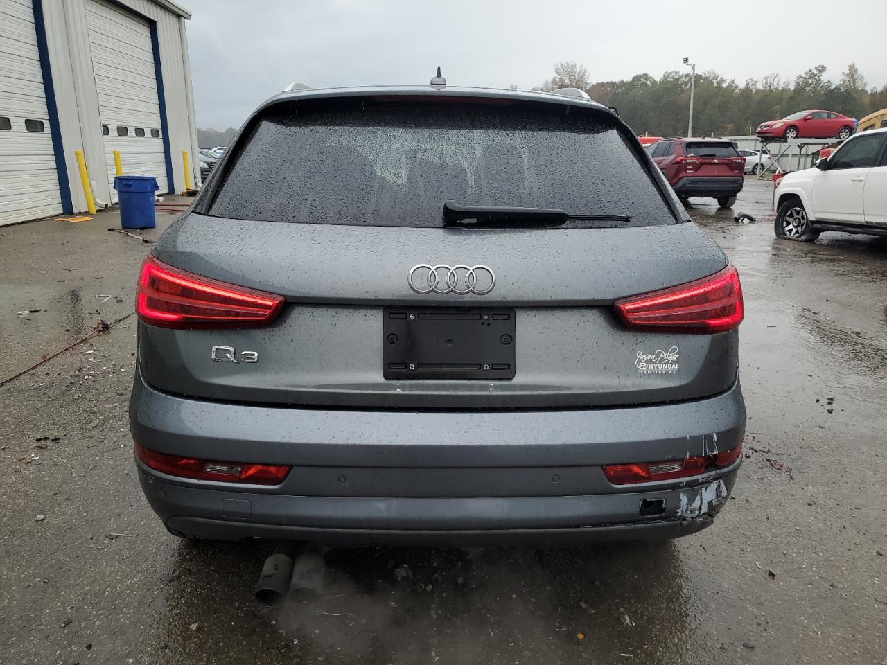 2017 Audi Q3 Premium - Image 6