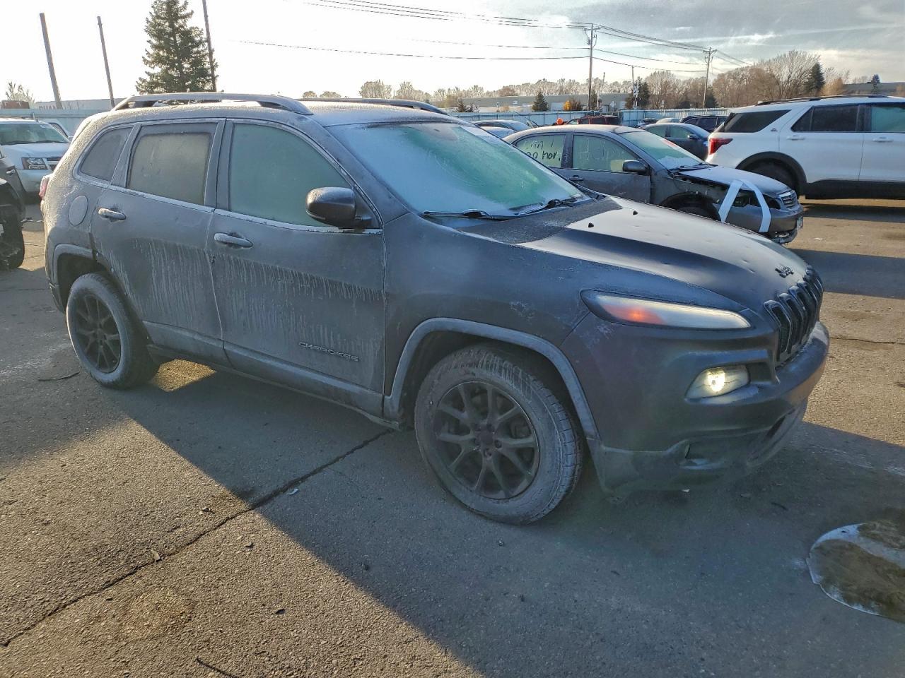 2017 Jeep Cherokee Latitude - Image 4