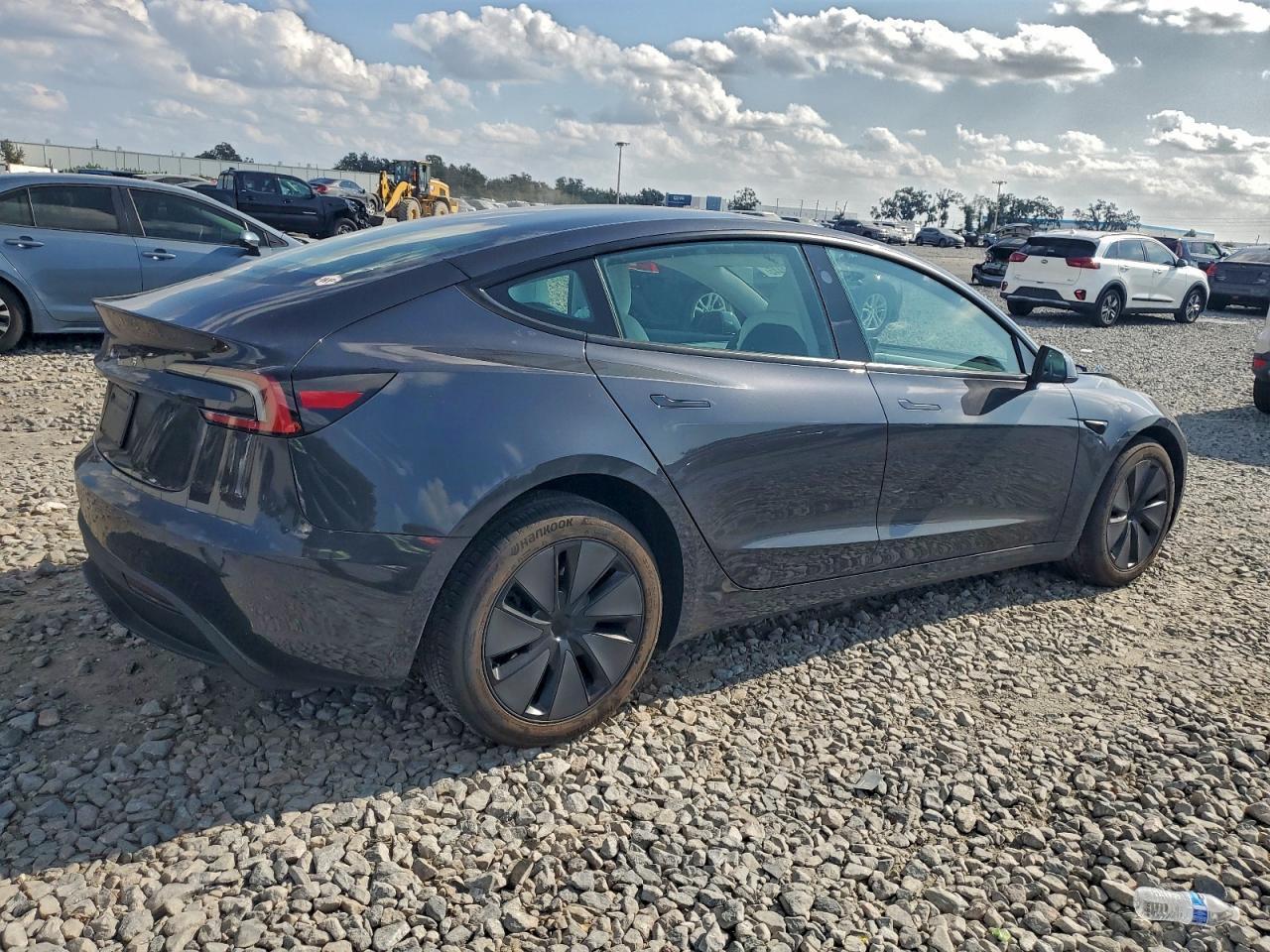 2025 Tesla Model 3 - Image 3